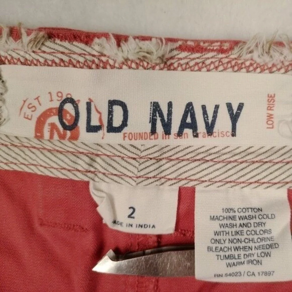 Old Navy Burnt Red Cargo Mini Skirt Size 2 Distressed Trim Zipper‎ Pockets